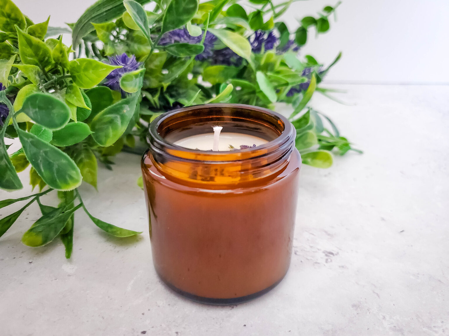 Easy Step-by-Step Tutorial On How To Make DIY Essential Oil Candles